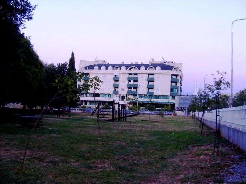 Апартаменты Apartment Sara Подгорица